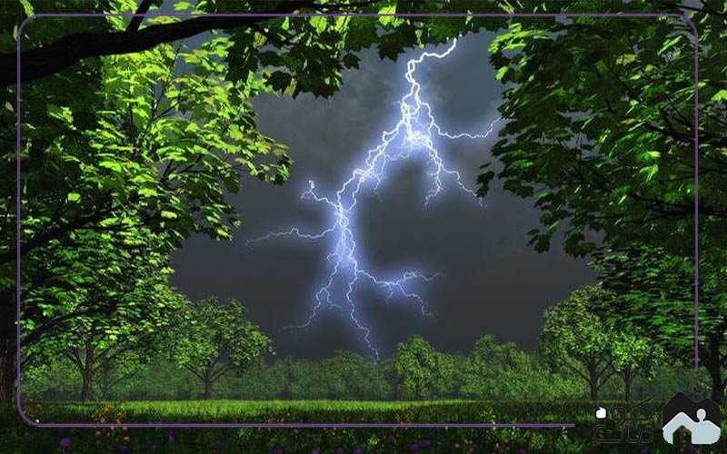 Be careful of lightning when camping in rainy weather