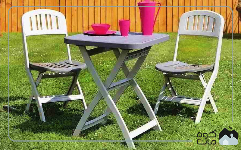Plastic camping tables